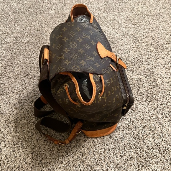 Louis Vuitton Monogram Montsouris GM Backpack - Picture 4 of 6
